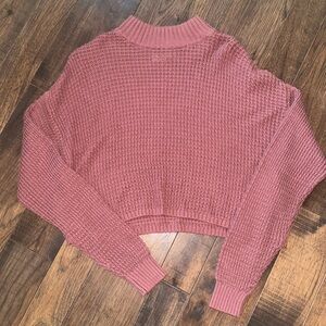 Hollister sweater (size xs)
